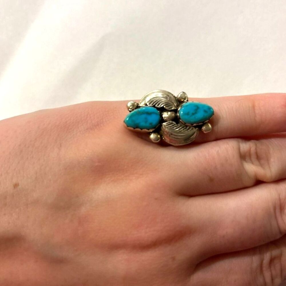 Vintage Zuni sterling silver turquoise leaf ring signed stamped simplico ring